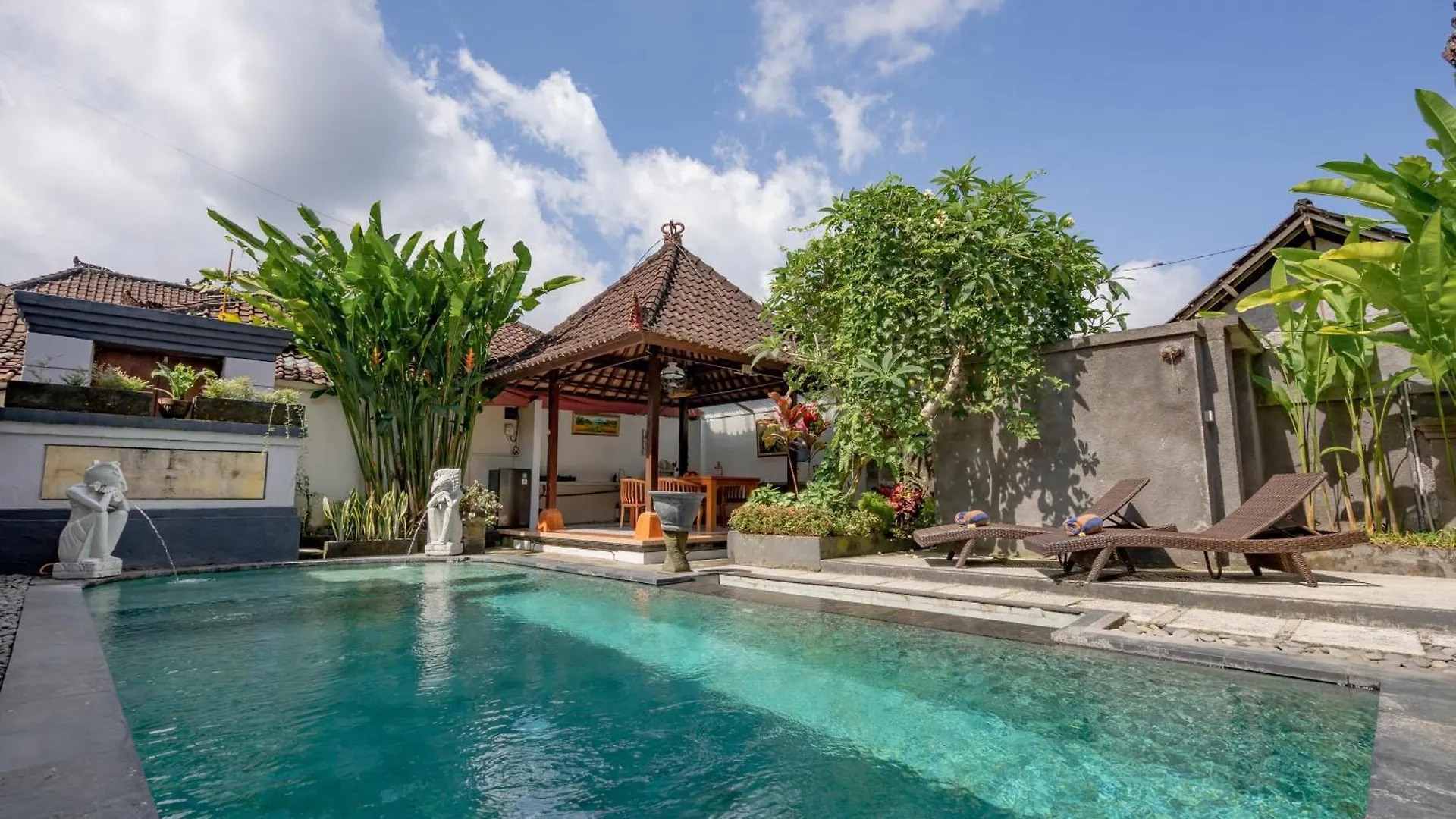 Sang Ayu Entire 2 Bedr Villa -- Huge Pool -- 5 Min Central Ubud