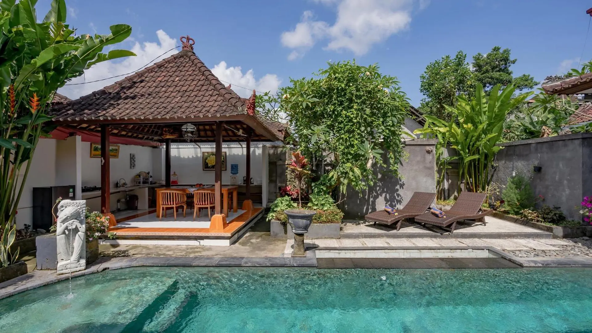 Sang Ayu Entire 2 Bedr Villa -- Huge Pool -- 5 Min Central Ubud  Ubud (Bali)