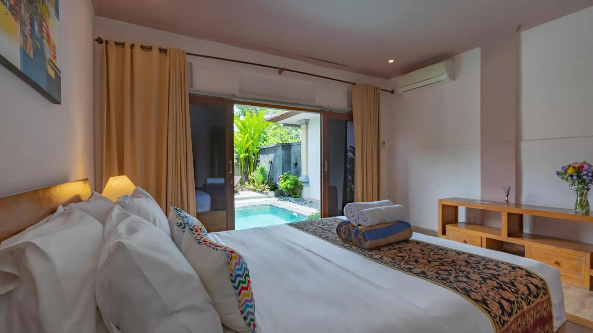 Sang Ayu Entire 2 Bedr Villa -- Huge Pool -- 5 Min Central Ubud Ubud (Bali)