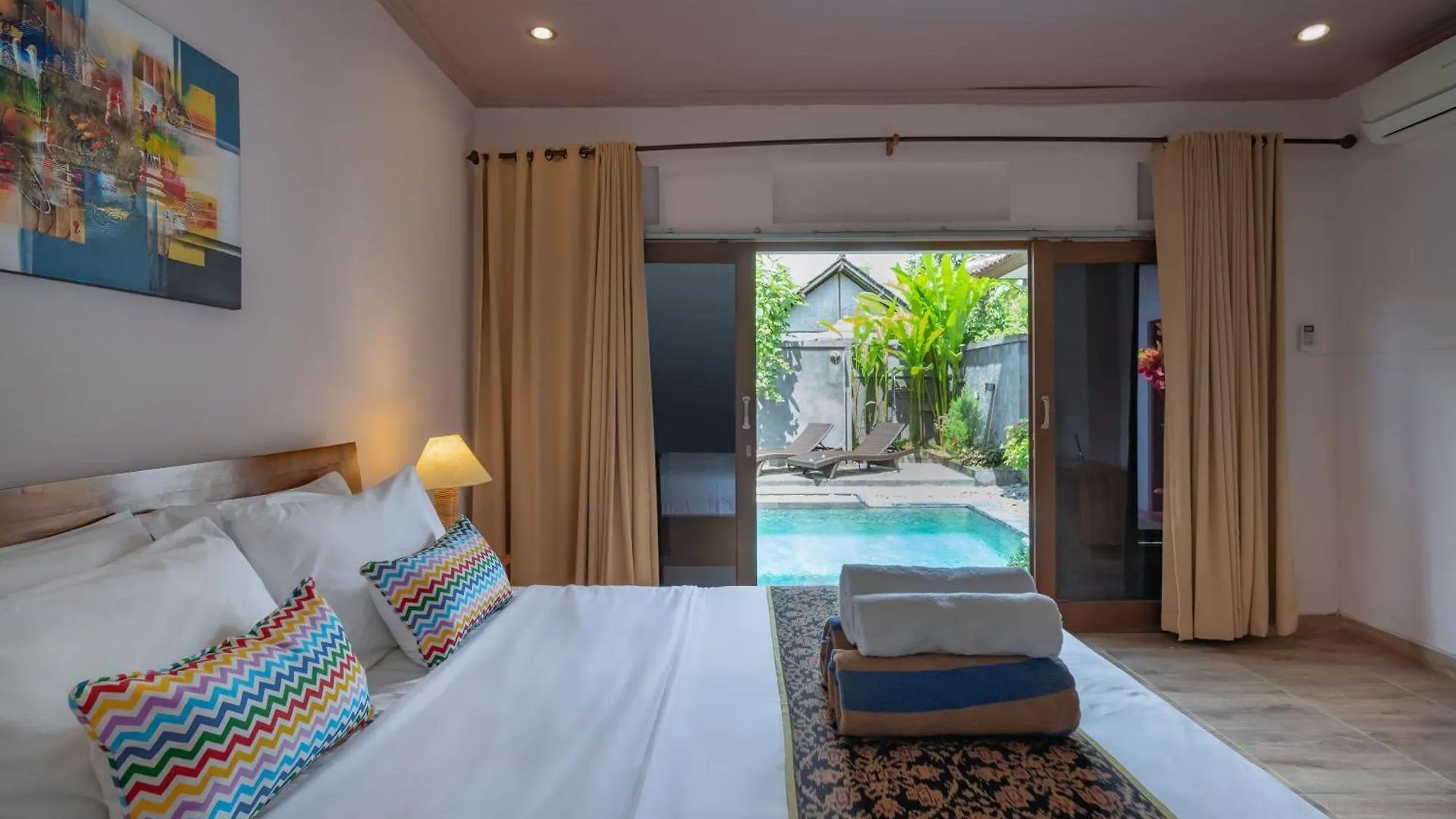 Sang Ayu Entire 2 Bedr Villa -- Huge Pool -- 5 Min Central Ubud